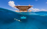 Подводный отель «The manta resort»